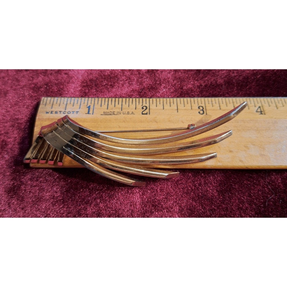 Vintage Large 3.75" Mid Century Modern Gold Toned Sweeping Winged show Brooch - Picture 10 of 11